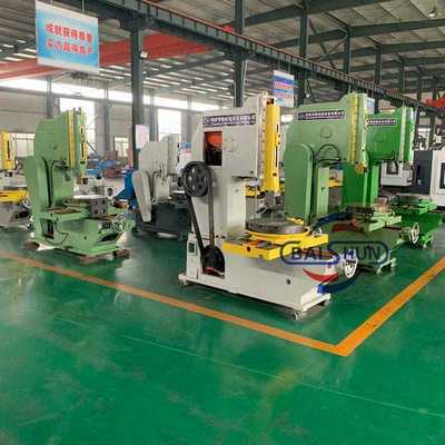 B5040 ऊर्ध्वाधर स्लॉटिंग मशीन 400mm अधिकतम स्लॉटिंग लंबाई PLC नियंत्रण